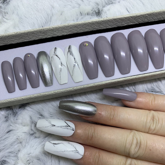 Z BEAUTI - Grey and White Marble Coffin Nails - Medium